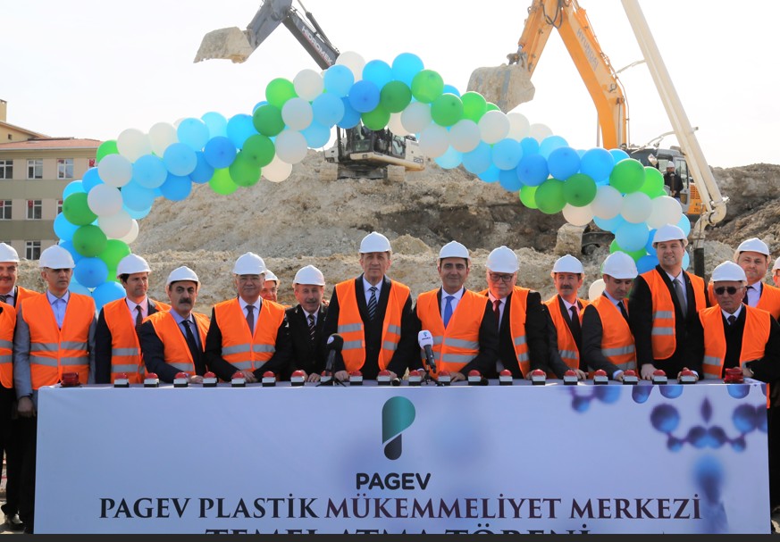 TÜRKİYE’NİN İLK PLASTİK MÜKEMMELİYET MERKEZİ’NİN TEMELİ ATILDI